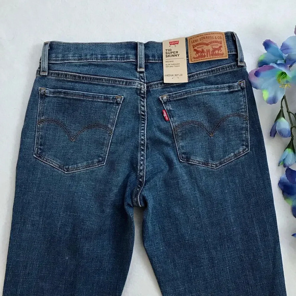 Levi's NWT 710 Super Skinny Distressed Jeans Women 4/27 - Picture 7 of 11
